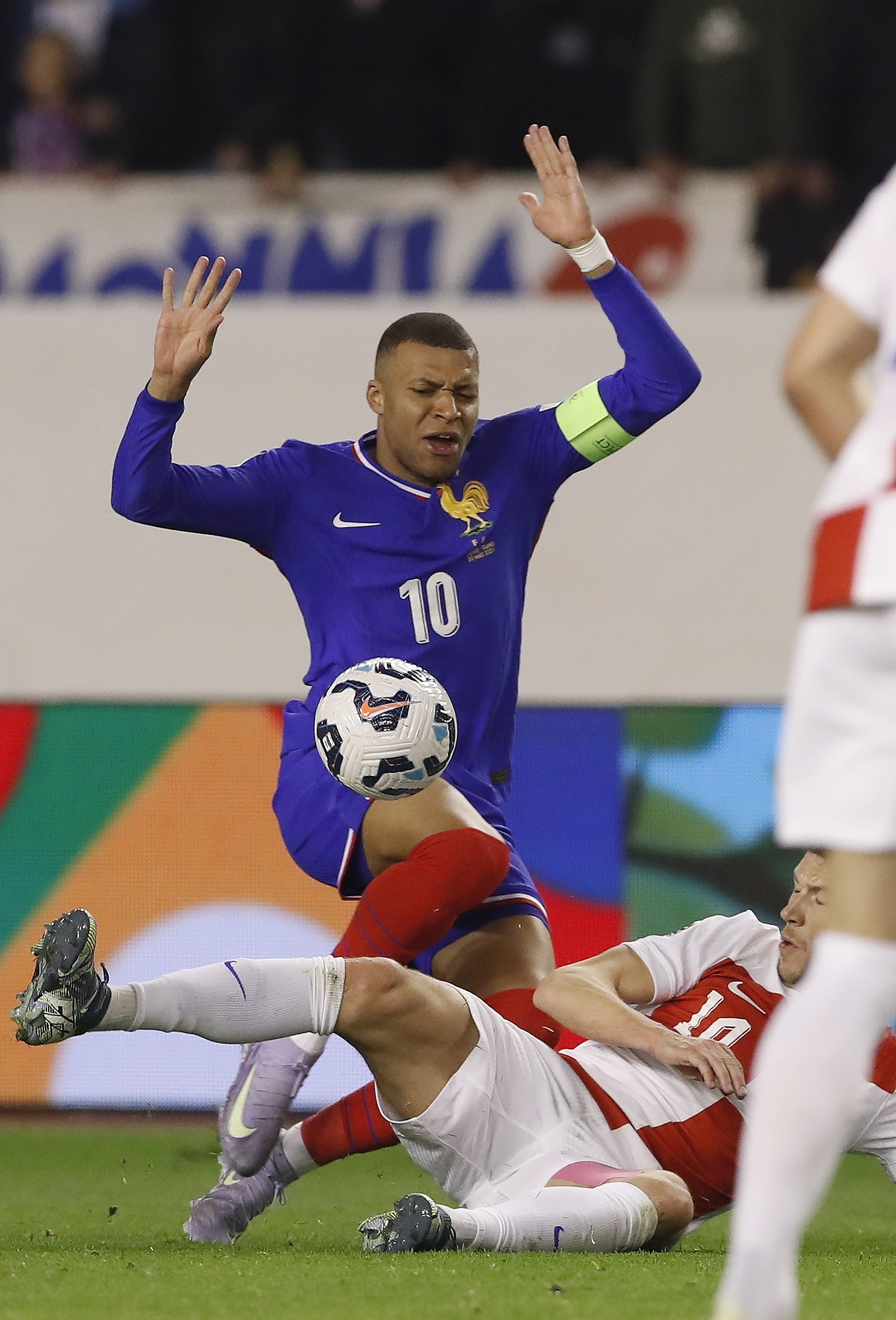 法国大胜克罗地亚,小组赛前途一片光明的简单介绍 法国大胜克罗地亚,小组赛前途一片光明的简单介绍