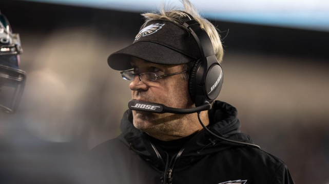 老鹰主帅急需调整战术,球队成绩不佳(老鹰主帅急需调整战术,球队成绩不佳的原因) 老鹰主帅急需调整战术,球队成绩不佳(老鹰主帅急需调整战术,球队成绩不佳的原因)