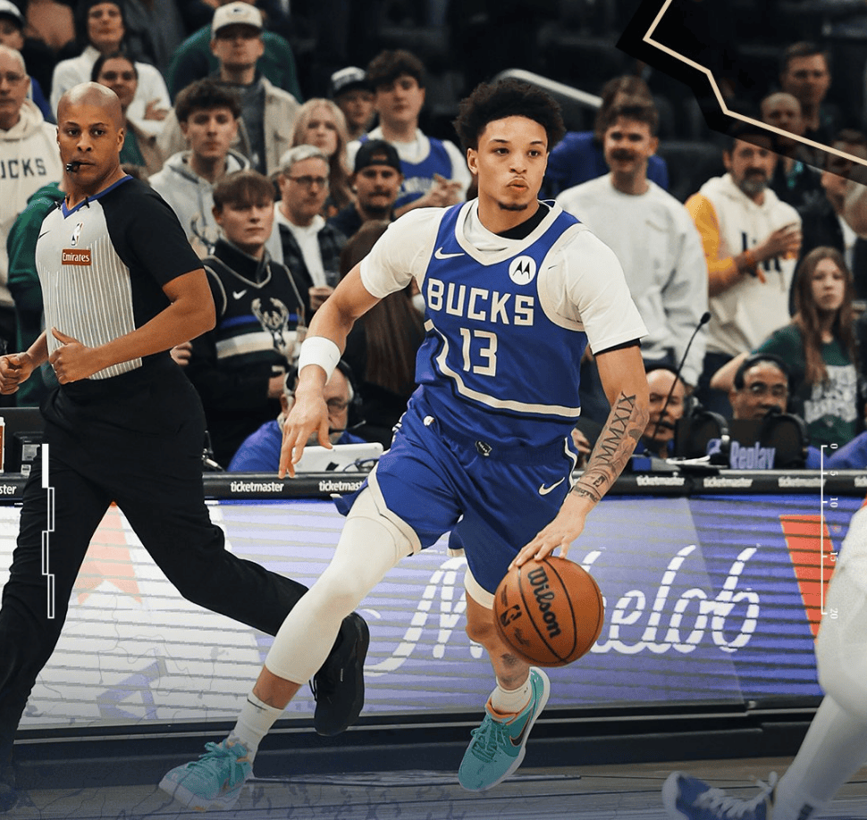 澳客平台-包含雄鹿内线高效得分，助球队轻松取胜！的词条