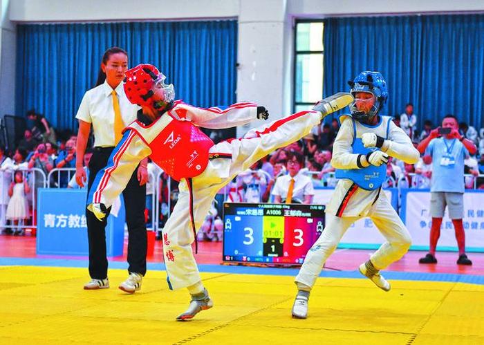 澳客登录入口-跆拳道比赛中选手们展现出众实力