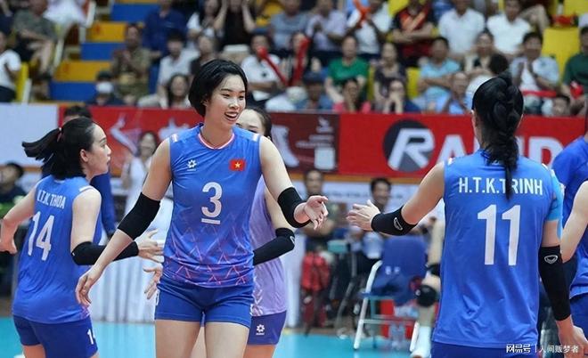 包含萨索洛主场不敌对手,遭遇连败露出短板的词条 包含萨索洛主场不敌对手,遭遇连败露出短板的词条