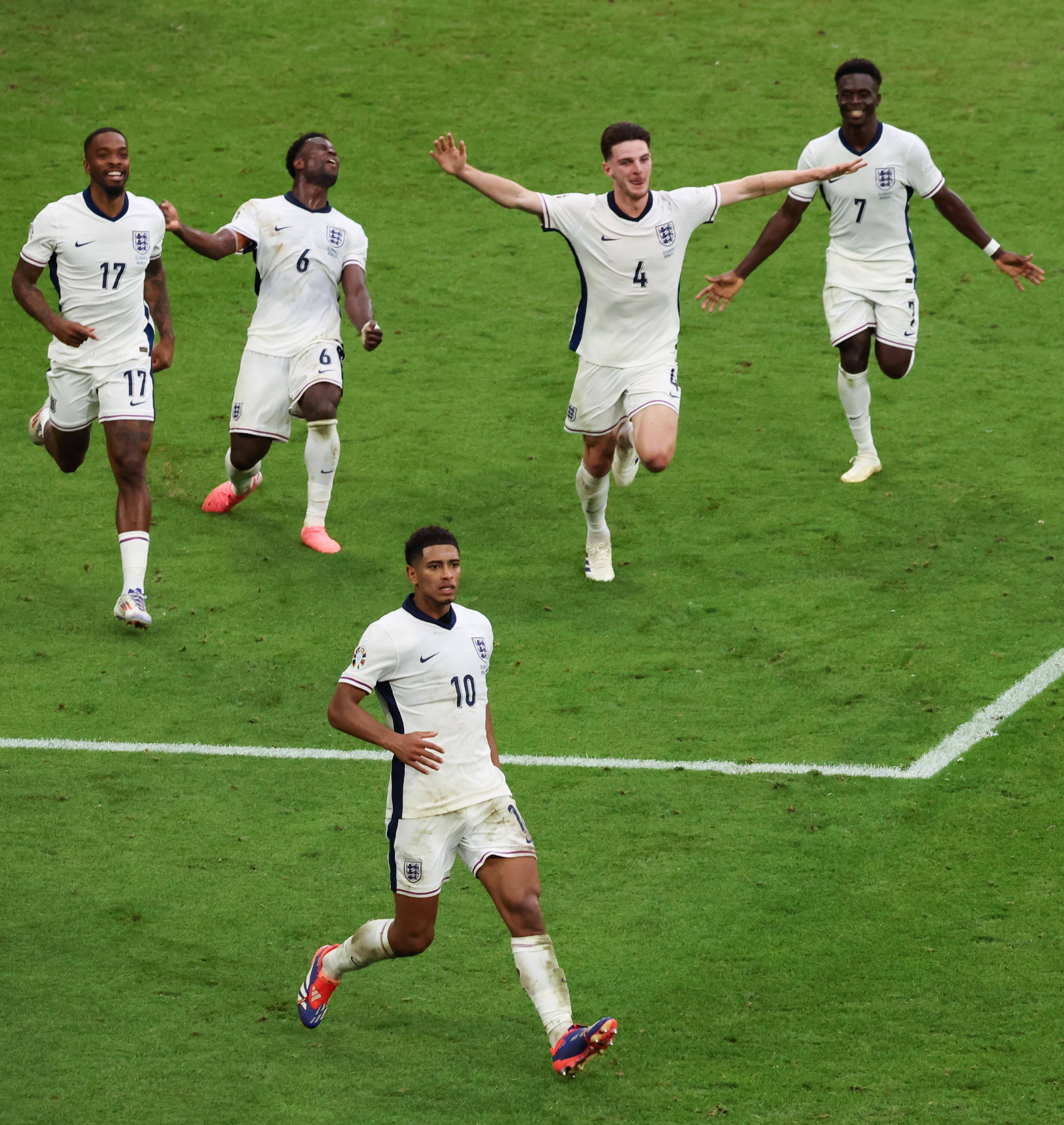 精彩纷呈!欧洲足球赛场上演无懈可击对决 精彩纷呈!欧洲足球赛场上演无懈可击对决