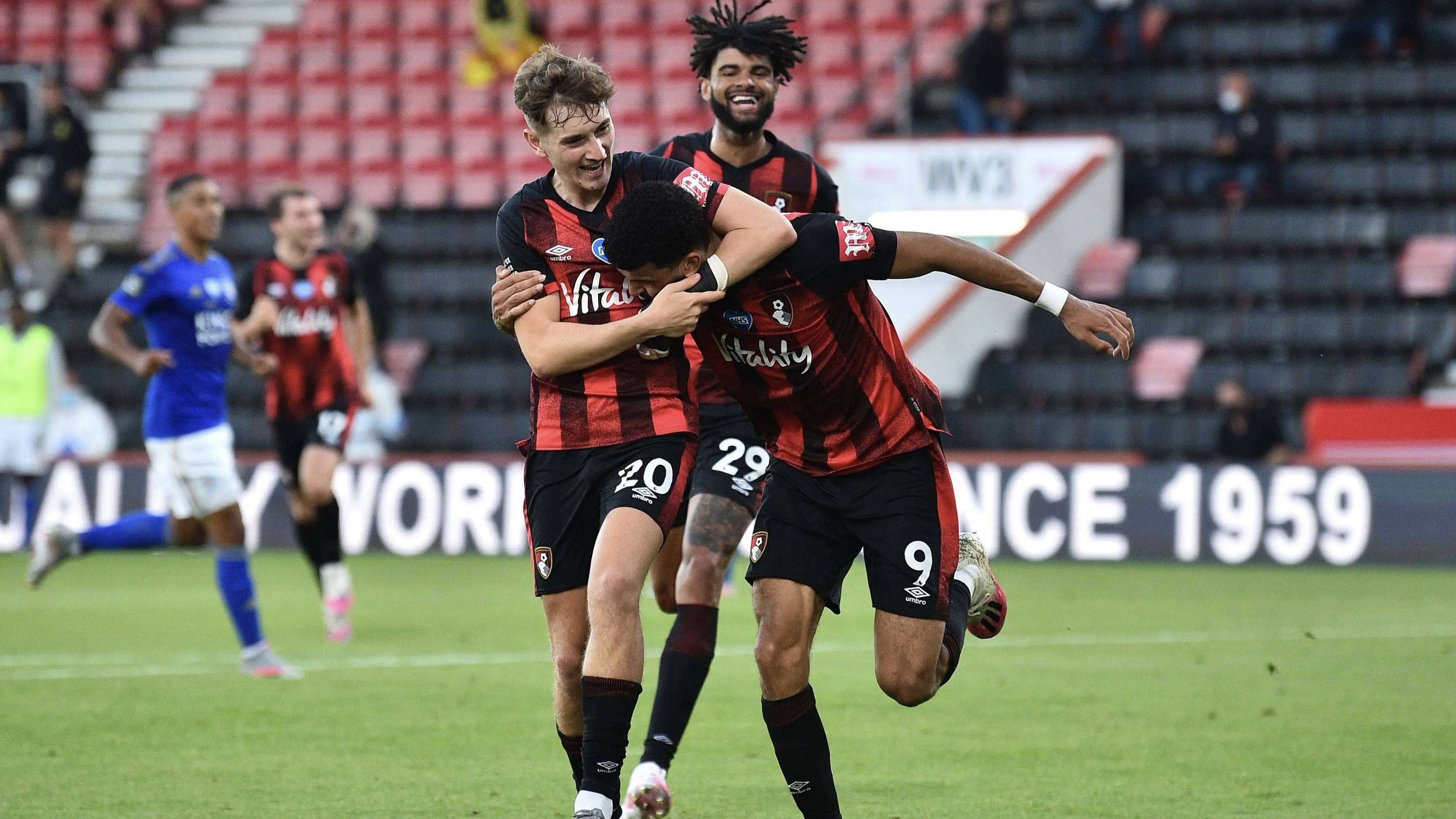 狼队客场挑战伯恩茅斯,艰难取胜积分不断 狼队客场挑战伯恩茅斯,艰难取胜积分不断