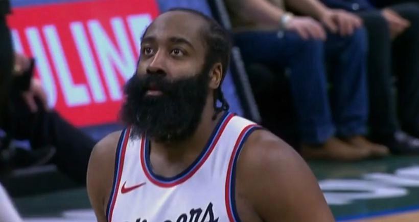 澳客网页版入口-火箭惨败太阳，哈登怒摔球杆的简单介绍