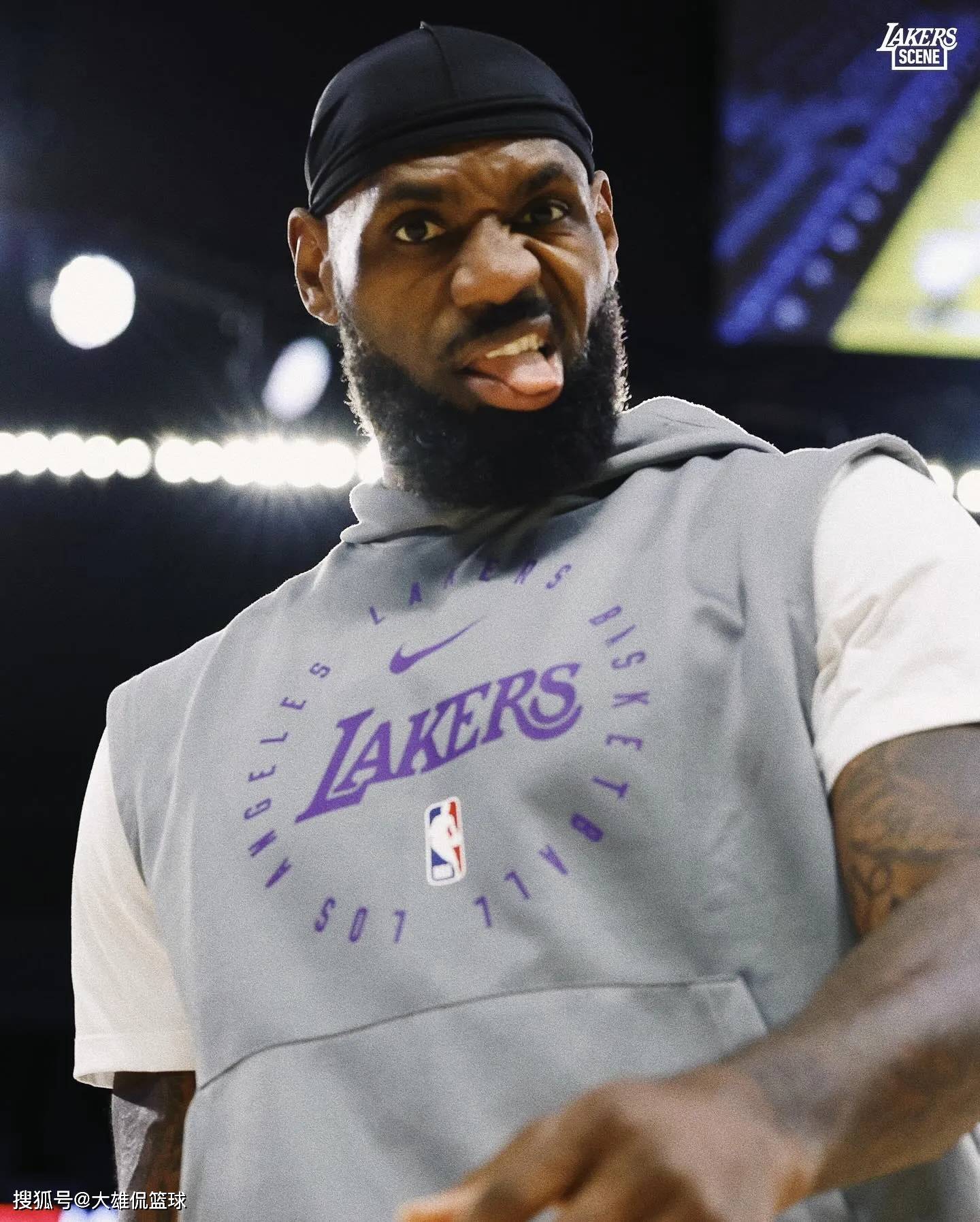 澳客vip注册-勒布朗-詹姆斯展现出色职业精神，荣誉加身的简单介绍