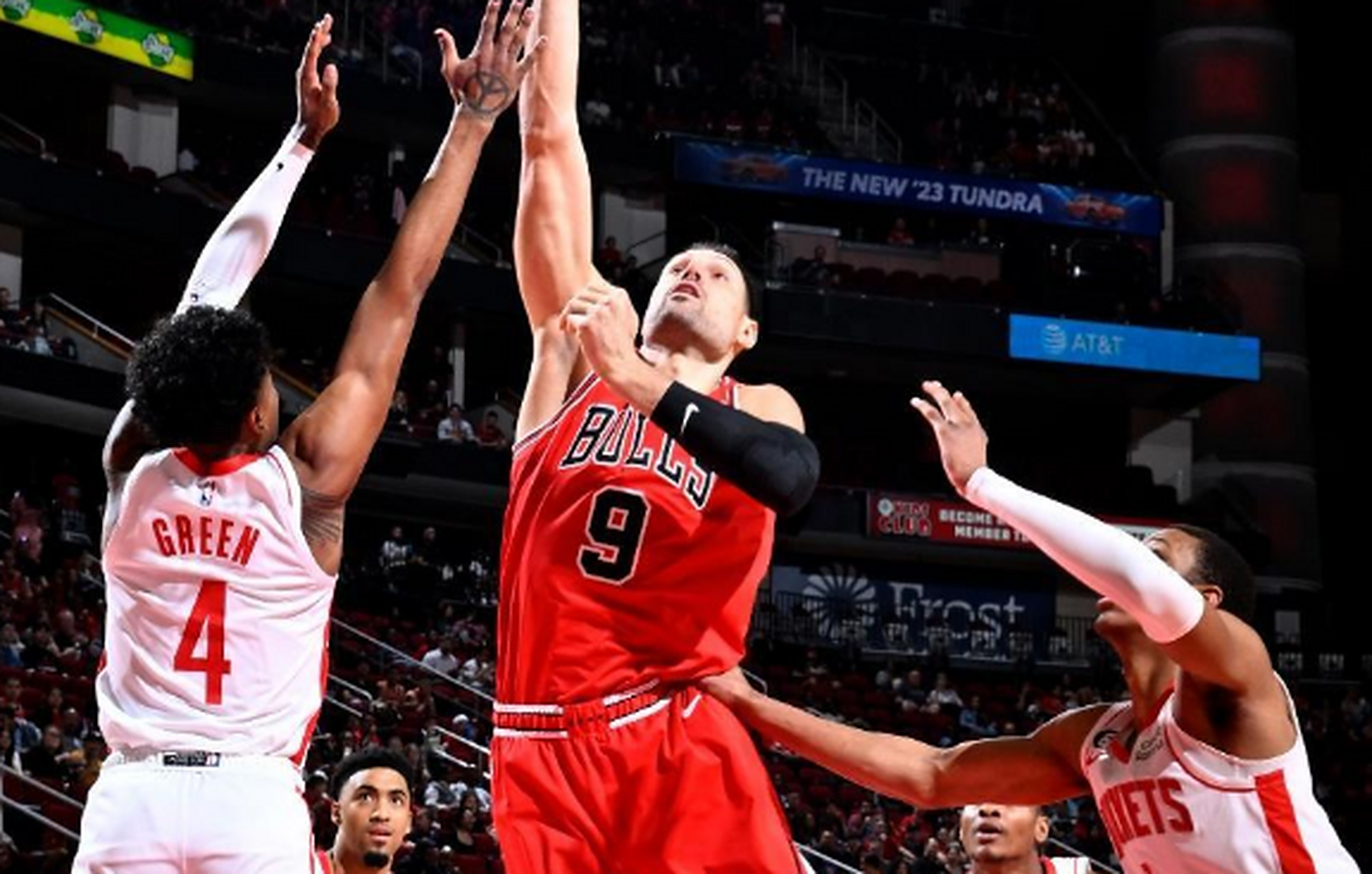 公牛胜火箭,迈向晋级之路 公牛胜火箭,迈向晋级之路