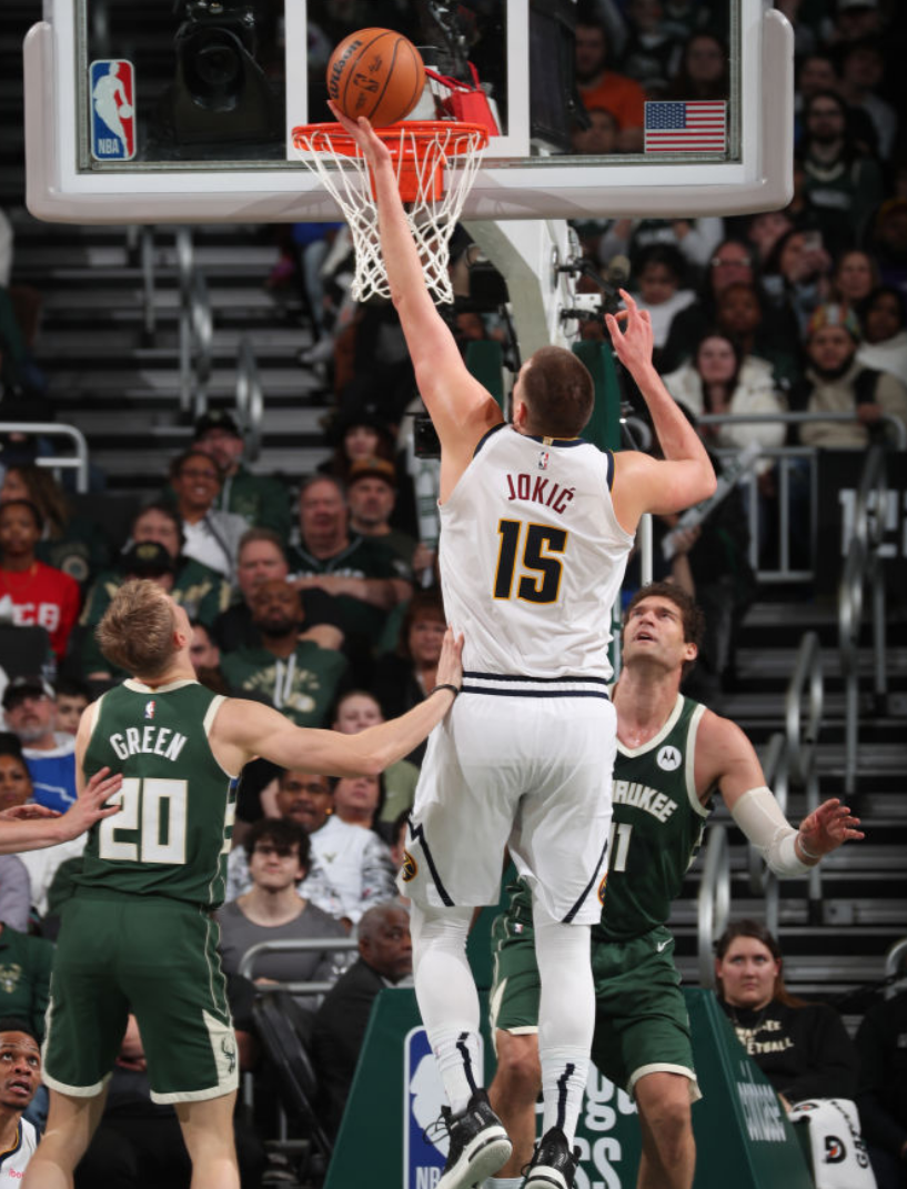 澳客下载-雄鹿战胜小牛，豪取七连胜的简单介绍